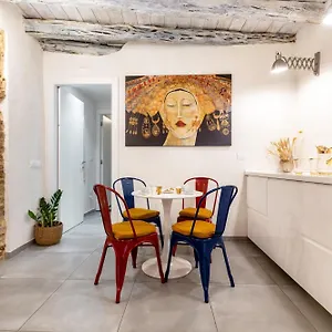 Elegante Nel Centro Storico Di Cagliari